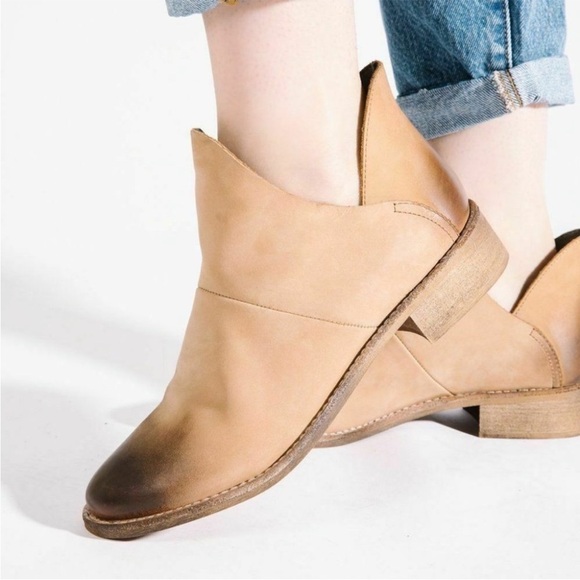 Anthropologie Crevo Britain Tan Boho Western Leather Distressed Ankle Bootie 7.5 - Picture 1 of 11